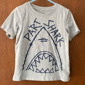 3T Children’s Place Graphic T-shirt Shark